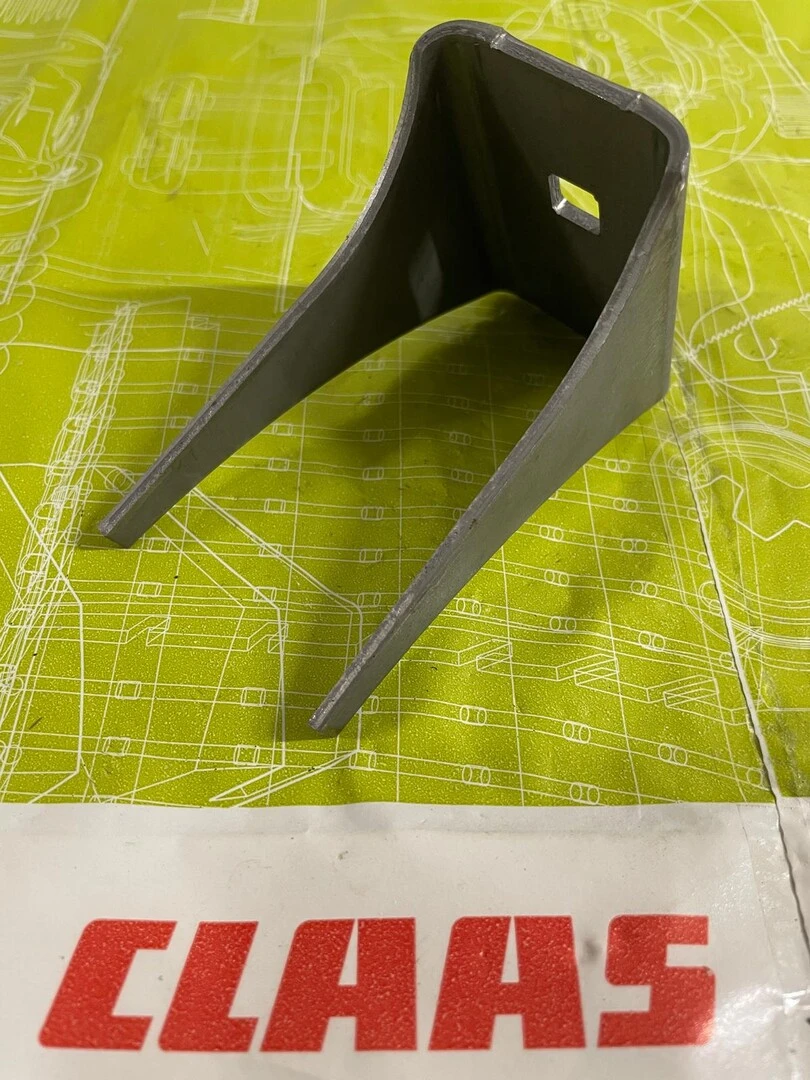 Recambios CLAAS originales España - Soporte soldado acelerador